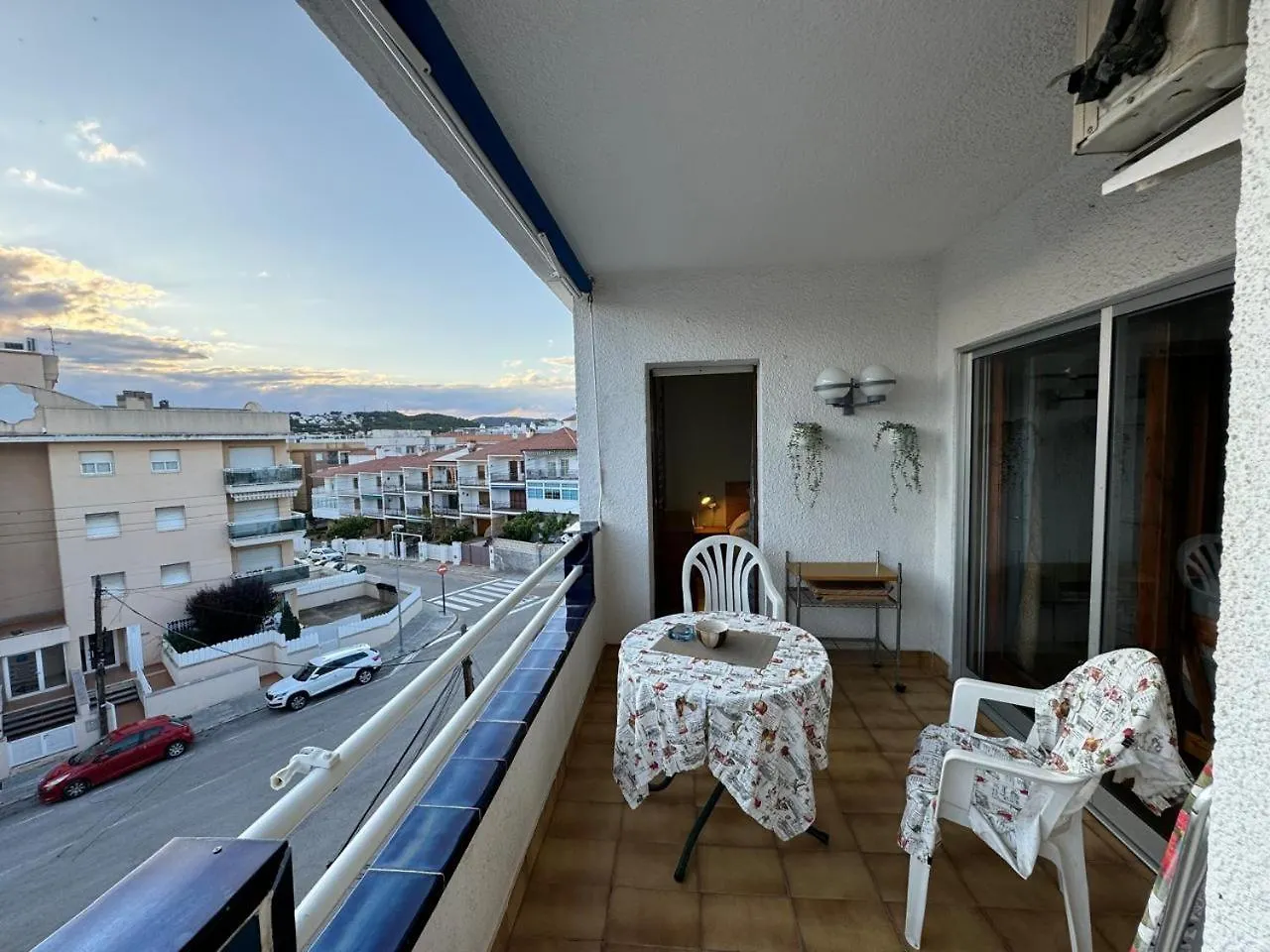 Apartamentos Coma-Ruga Con Vistas Al Mar 0*,  Spain